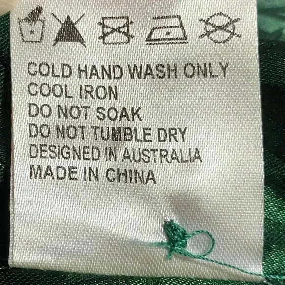 Hello Molly Heart Eyes Mini Dress S (4) Emerald Deep V-Neck Cinched Bodice NWT - Picture 14 of 15